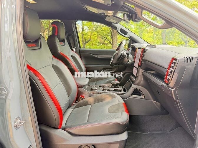 Ford Raptor 2025 Xám 33.000 KM
