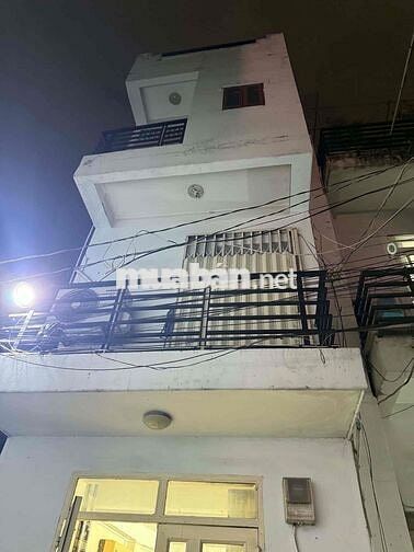 chính chủ cho thuê 3l, 2PN,2WC, 1 sân thượng