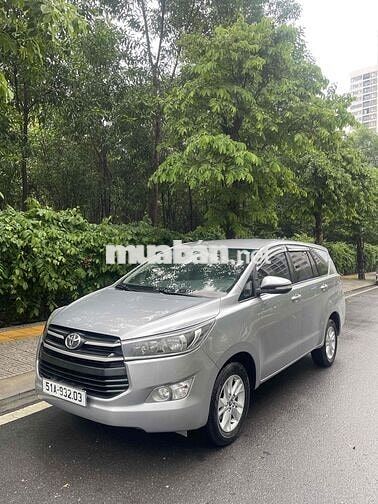 Toyota Innova 2.0E 2016 Số sàn Bạc