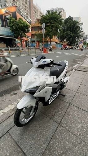 Honda Air Blade FI 2017 Trắng Đã sử dụng