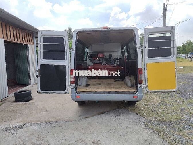 Mercedes-Benz Sprinter 3 chỗ Bạc