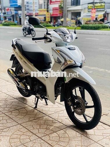 Future led 2025 Trắng đỏ 890 km như mới✅