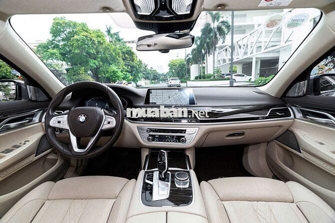 BMW 730Li Pure Excellence 2021 - 58.000 km