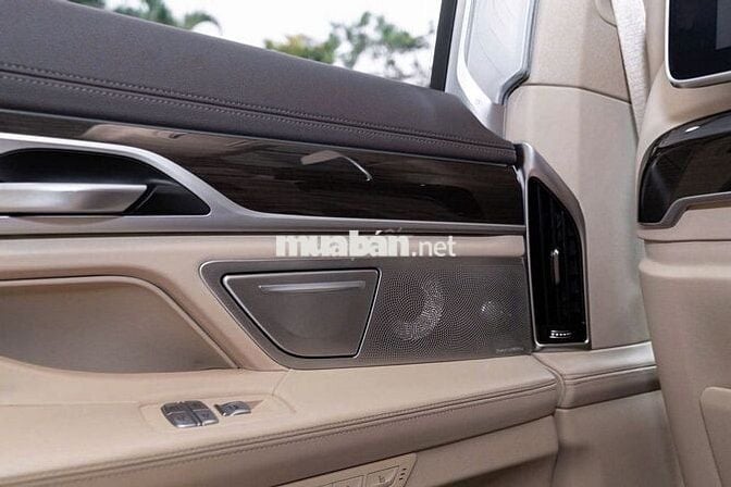 BMW 730Li Pure Excellence 2021 - 58.000 km