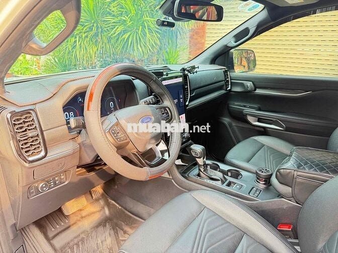 ✅Bán Xe Gia Đình Everest Titanium Lướt 15.900km