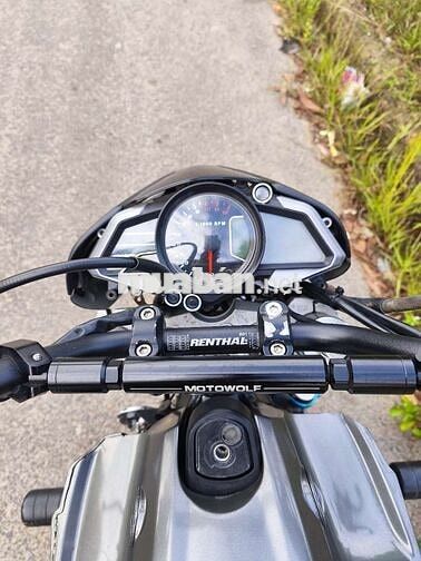 Bán Fz150i chính chủ đi phượt thoải mái giá mềm