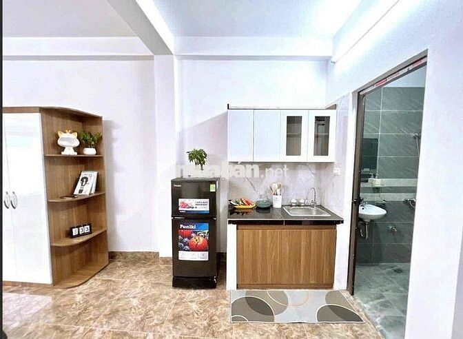 cho thuê phòng studio cửa sổ thoáng số 99/43 Trung Kính ,