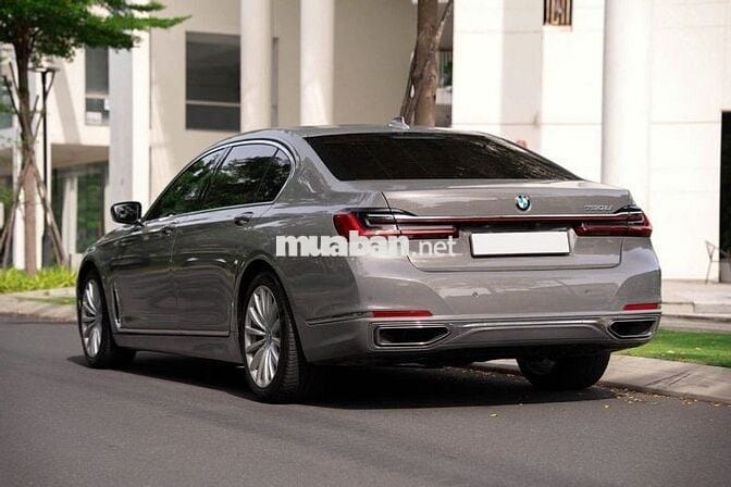 BMW 730Li Pure Excellence 2021 - 58.000 km