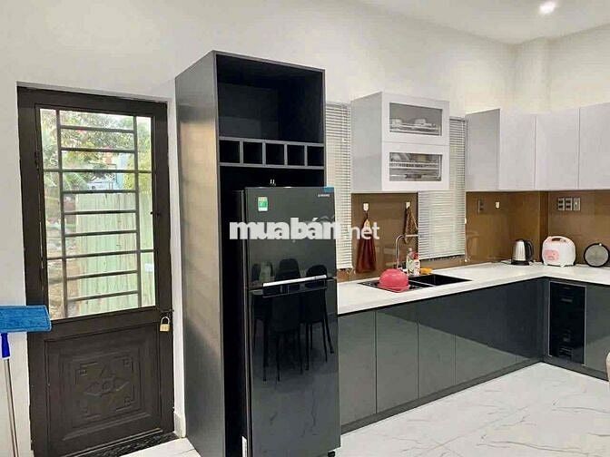 CHO THUÊ NHÀ MỚI ĐẸP 6PN GẦN BIỂN KHU HỒ NGHINH