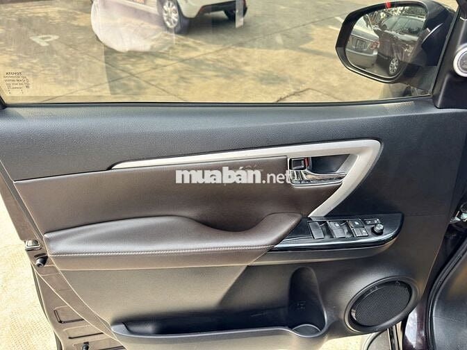 Toyota Fortuner 2.4G AT 2019 Nâu 109.812 km