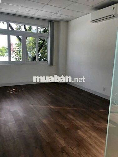 TOÀ NHÀ VĂN PHÒNG ĐƯỜNG 11 TRƯỜNG THỌ