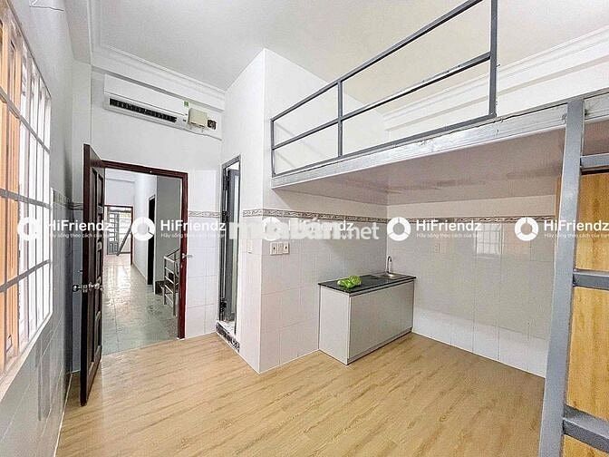 PHÒNG CỬA SỔ TRỜI - SẴN MÁY LẠNH - GÁC CAO GIÁ RẺ