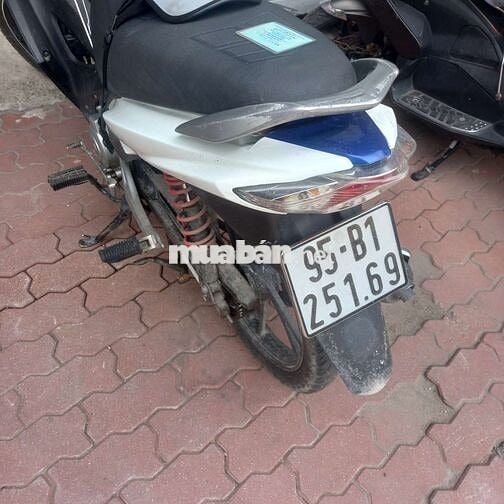 Suzuki Axelo 2016 Xanh Trắng Đen 124cc