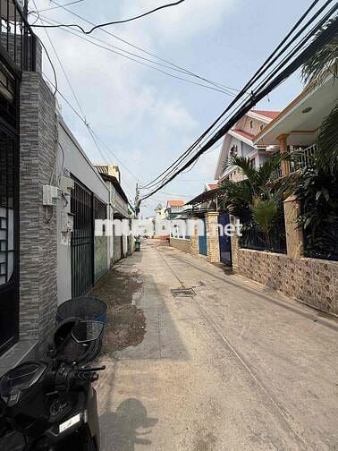 nhà thuê mới 99% 574 kinh dương vương an lạc bình Tân DT 130m giá 10tr