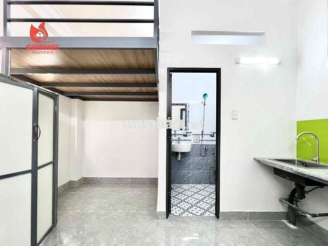 PHÒNG MỚI XÂY CÓ GÁC CỬA SỔ THOÁNG SẠCH SẼ AN NINH THANG MÁY