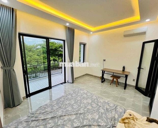 Căn Hộ 45m vuông đối diện công viên