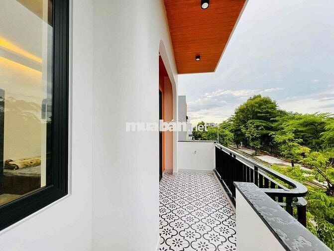 Căn Hộ 45m vuông đối diện công viên