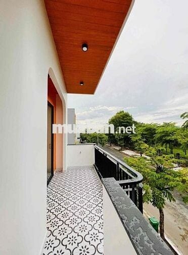 Căn Hộ 45m vuông đối diện công viên