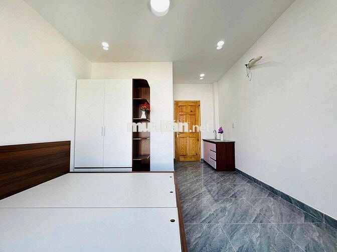 CHO THUÊ PHÒNG STUDIO BAN CÔNG SIÊU ĐẸP CÓ THANG MÁY NGAY GÒ XOÀI
