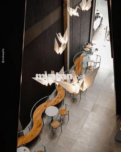 Nhà cực kỳ đẹp tại Trường Sa QBT. Cafe, showroom, đầu tư đâu ạ? !!!