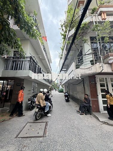 Số lượng phòng ít, riêng tư - Ngay giữa đường Ung Văn Khiêm