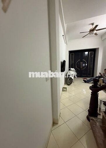 Bán Nhà Dân Xây Võng La 31m² - Đường 2 Ô Tô Tránh, Gần Cầu Thăng Long
