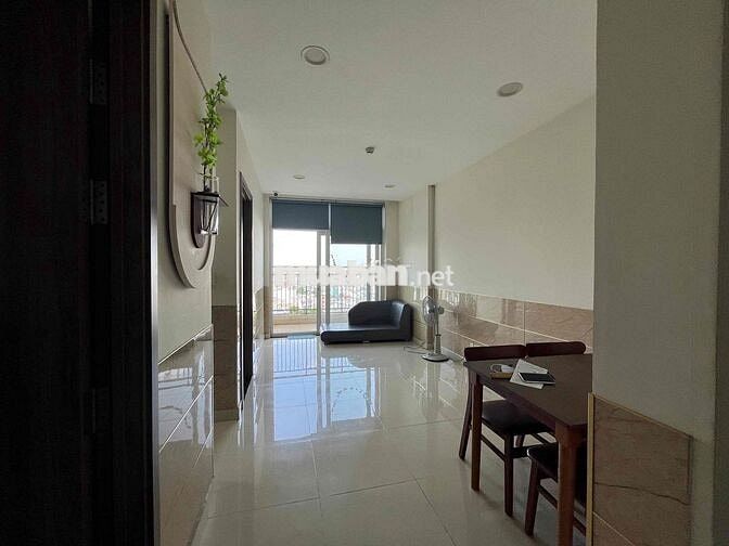 Chính chủ cho thuê căn 59m2 2 pn, 2 wc, full nội thất The parkland Q12