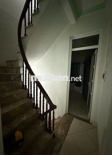 Bán Nhà Dân Xây Võng La 31m² - Đường 2 Ô Tô Tránh, Gần Cầu Thăng Long