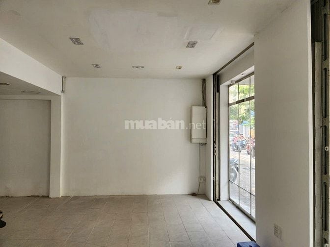Cho thuê mặt tiền kinh doanh Nguyễn Trãi, 8m x 8m, view đẹp