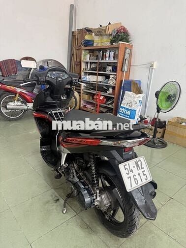 Honda Air Blade up Thái , rin êm đẹp , 1 chủ chạy