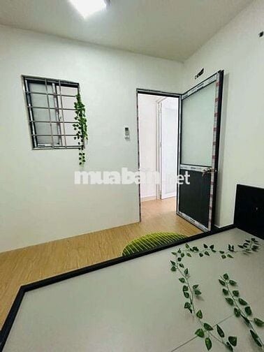 Cho thuê 2PN ban công mới tinh full nội thất gần HUFLIT Ba Gia