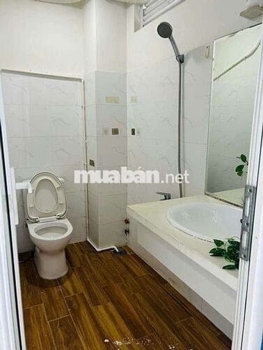 Cho thuê 2PN ban công mới tinh full nội thất gần HUFLIT Ba Gia