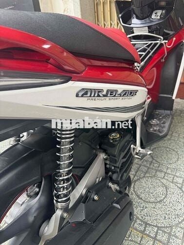 Honda Air Blade 110 Đỏ trắng đen Zin