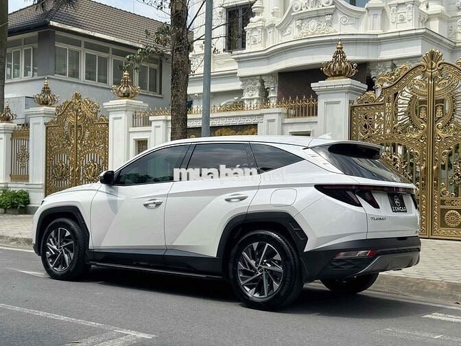 Hyundai Tucson 2023 Diesel Tự động 8 cấp Trắng