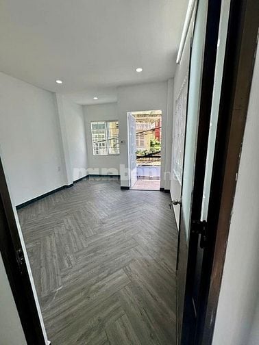 CHO THUÊ NHÀ 2 HẺM 4M (XH) VÕ VĂN KIỆT, P. CẦU KHO, Q.1, 18TR.