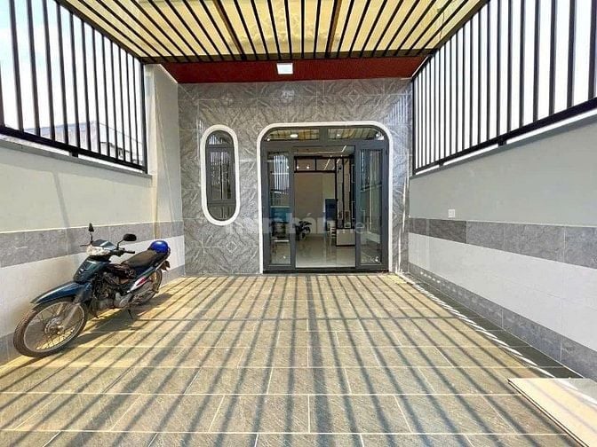 Bán nhà 100m2 có 2PN ngay Trung Tâm Trảng Bàng giá 750 Triệu SHR đ