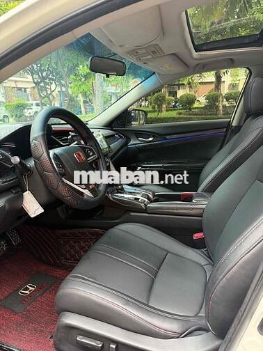 Honda Civic 1.5 VTEC Turbo 2016 Trắng 105 ngàn km