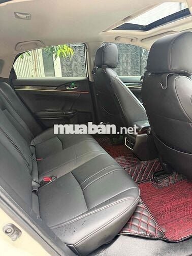 Honda Civic 1.5 VTEC Turbo 2016 Trắng 105 ngàn km