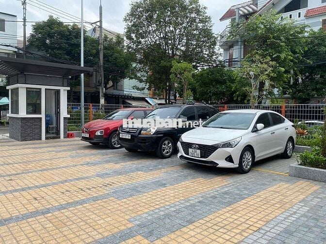 KIA SPORTAGE Số tự động Máy dầu 5 chỗ Đen