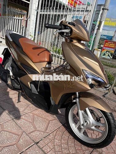 Honda Air Blade 2017 Vàng đen xe đẹp keng biển 83
