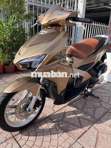 Honda Air Blade 2017 Vàng đen xe đẹp keng biển 83