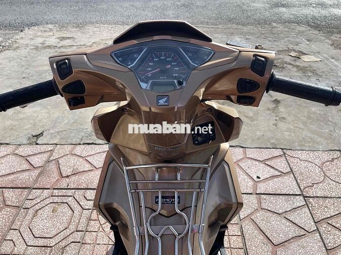 Honda Air Blade 2017 Vàng đen xe đẹp keng biển 83