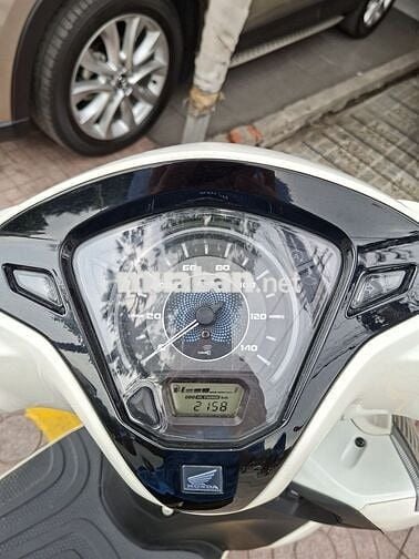 Honda Lead 125 CBS Trắng 2170 km