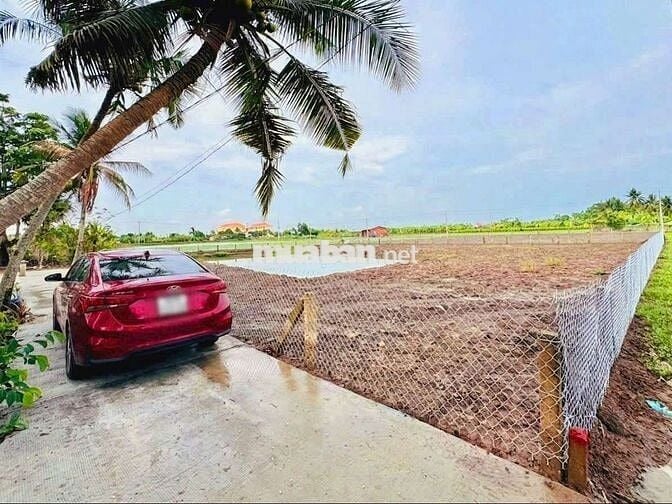 chỉ 590tr sở hữu 135m2 đất thổ đối diện trường học Võ Văn Mùi