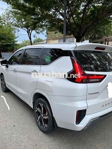 Mitsubishi Xpander 7 chỗ số tự động xăng Trắng pr