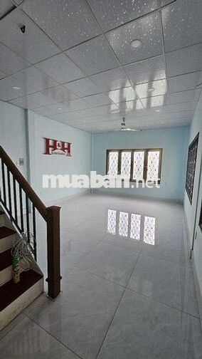 Góc 2MT Đường C/x Lữ Gia P.15 Q.11 - Ngang 4.5x15m 2 Lầu Sàn Suốt