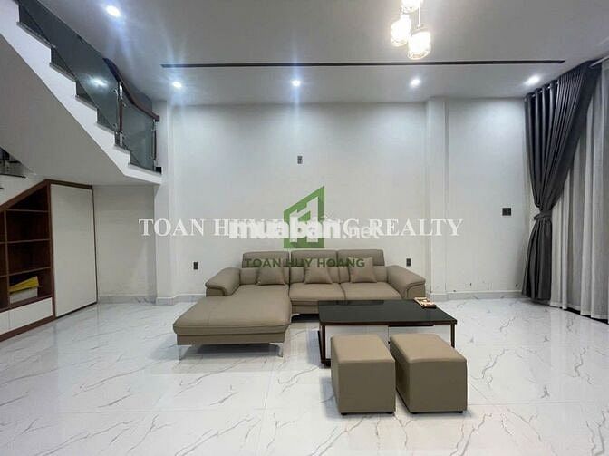 Nhà 6PN gần biển Mân Thái full nội thất hiện đại