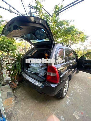 KIA SPORTAGE Số tự động Máy dầu 5 chỗ Đen