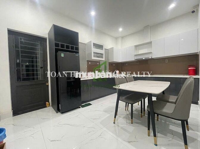 Nhà 6PN gần biển Mân Thái full nội thất hiện đại