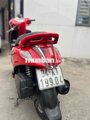 Xe tay ga Yamaha Nozza Fi màu Đỏ